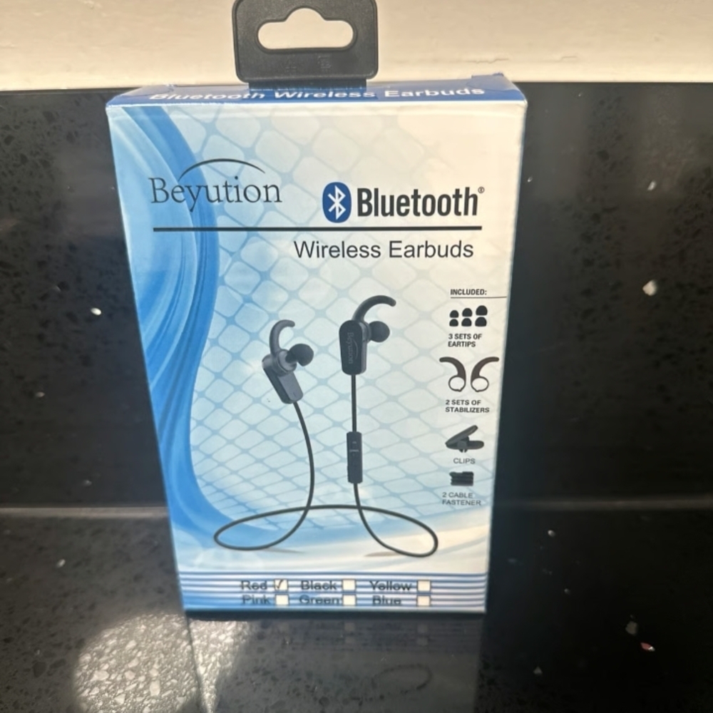 Black Wireless Earbuds